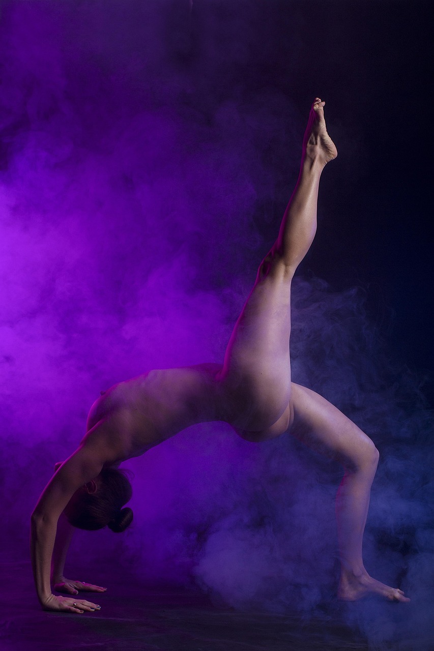 gallery-03 people, woman, yoga, adult, girl, art, young, beauty, portrait, model, artistic, fitness, sports, flexibility, flexible, lilac fitness, lilac yoga, lilac art, lilac beauty, lilac model, lilac portrait, lilac workout, lilac sports